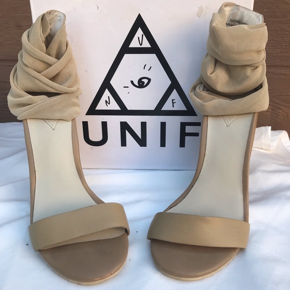 UNIF Shoes - UNIF Pyre nude heel